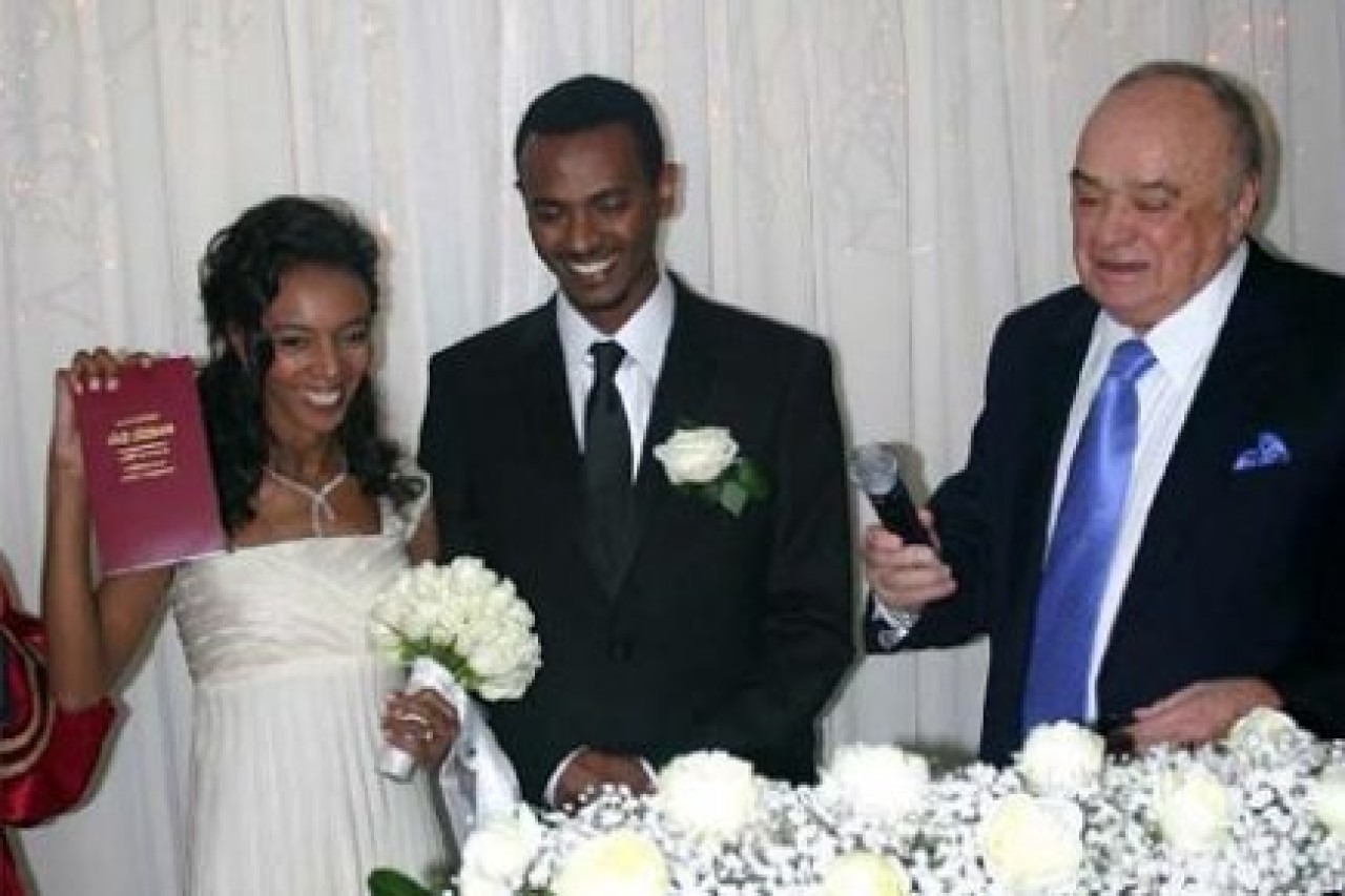 Elvan dünya evine girdi