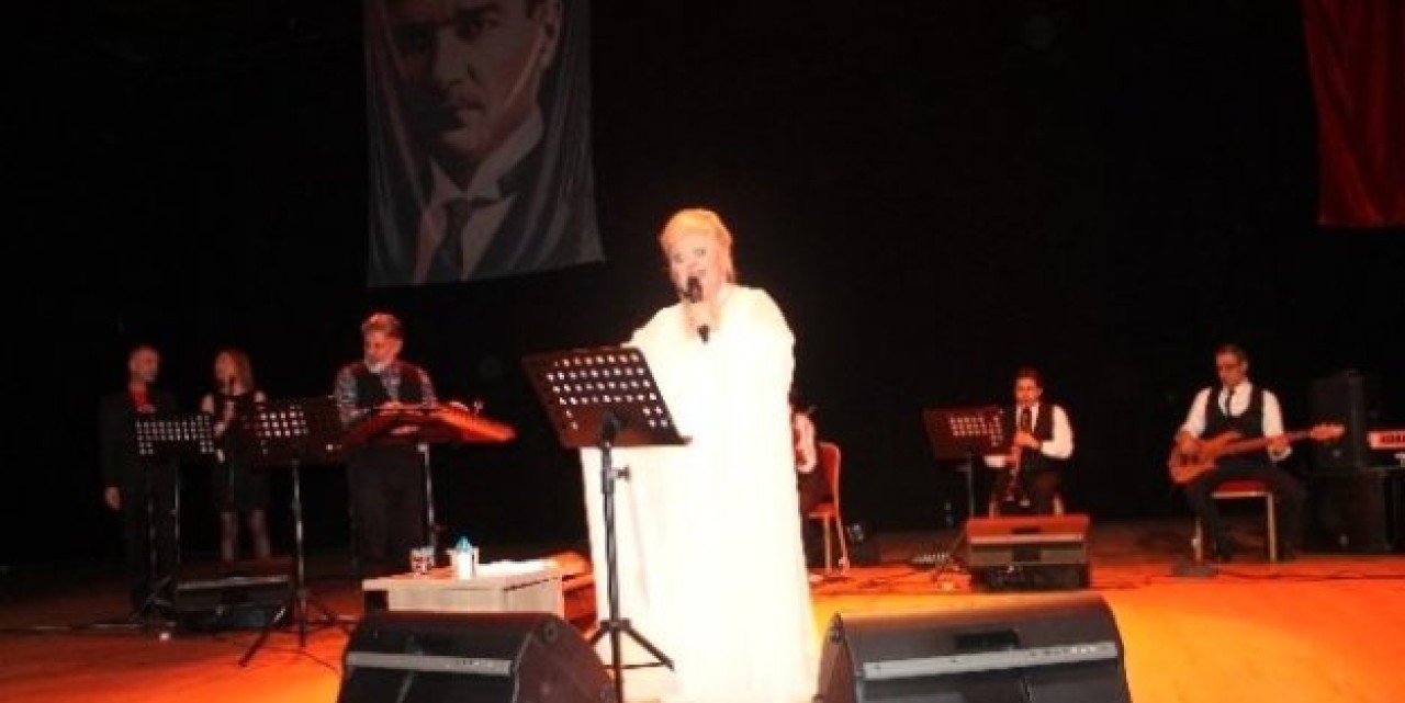 Beylikdüzünde Neşe Karaböcekle Noslaji Rüzgarı