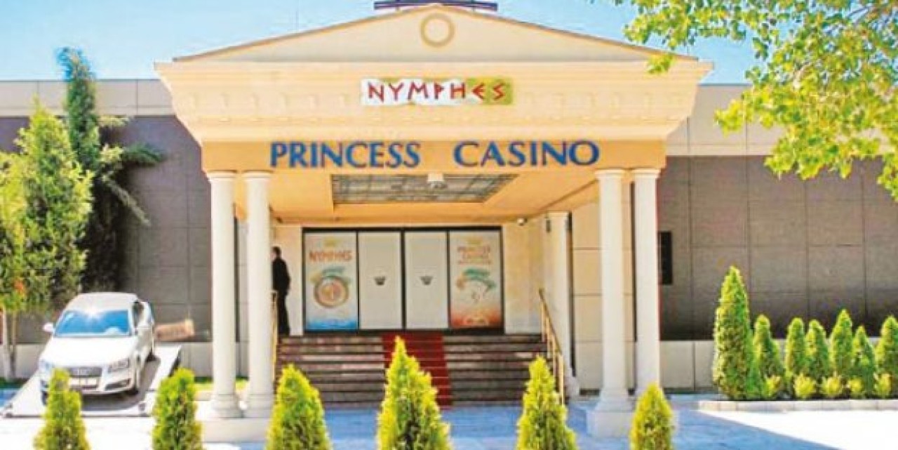 CHP’liler seçimi bıraktı kumarhaneyi tartışıyor