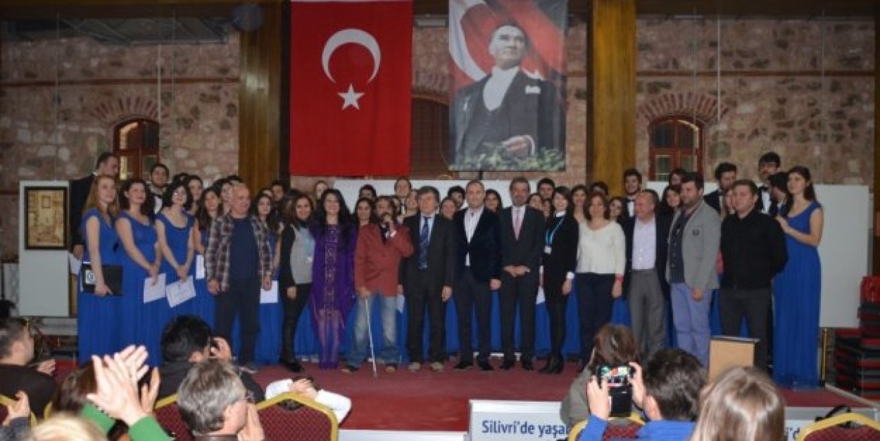 ÇOK SESLİ KORODAN MUHTEŞEM KONSER