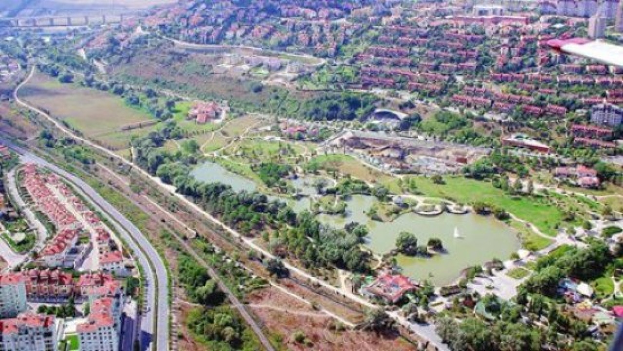 Bahçeşehir göleti satışında geri adım