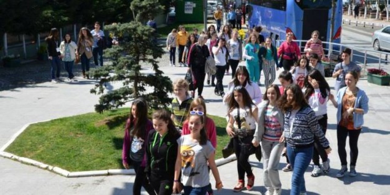 DÜNYA ÇOCUKLARI ÇATALCA’DA