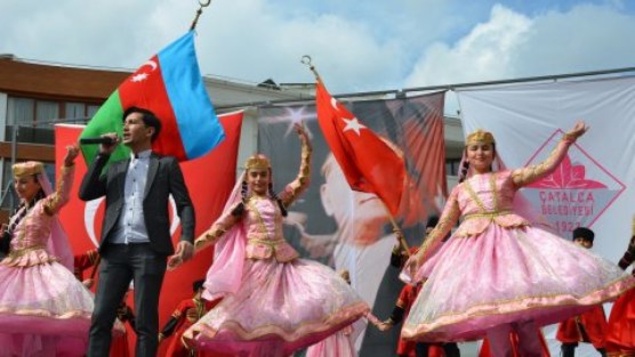 Çatalcadan 23 Nisanda kardeşlik mesajı