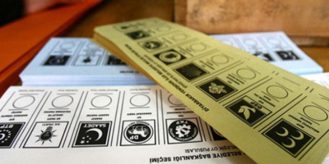 Partilerin Oy Pusulasındaki Yerleri Değişti