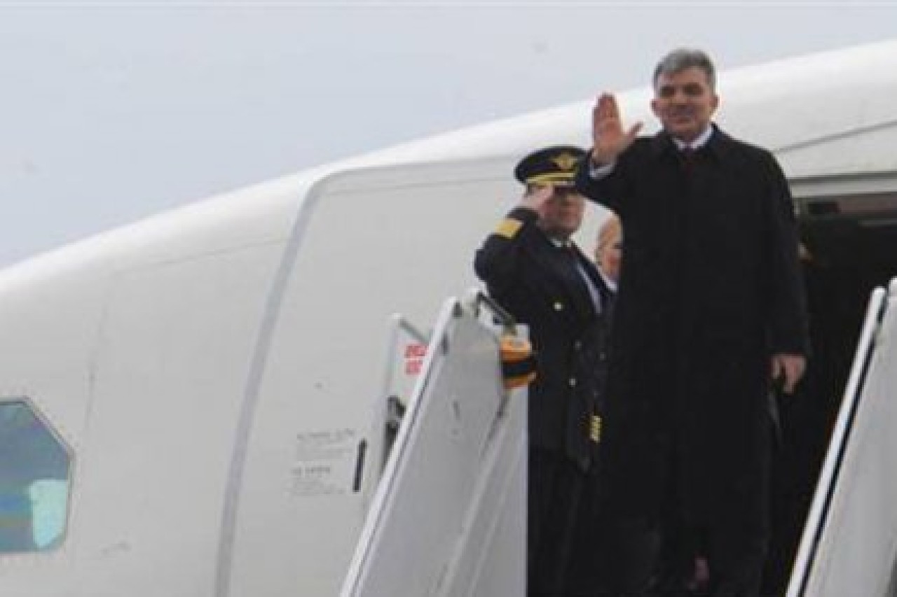 Gül'den Mısır'a kritik ziyaret