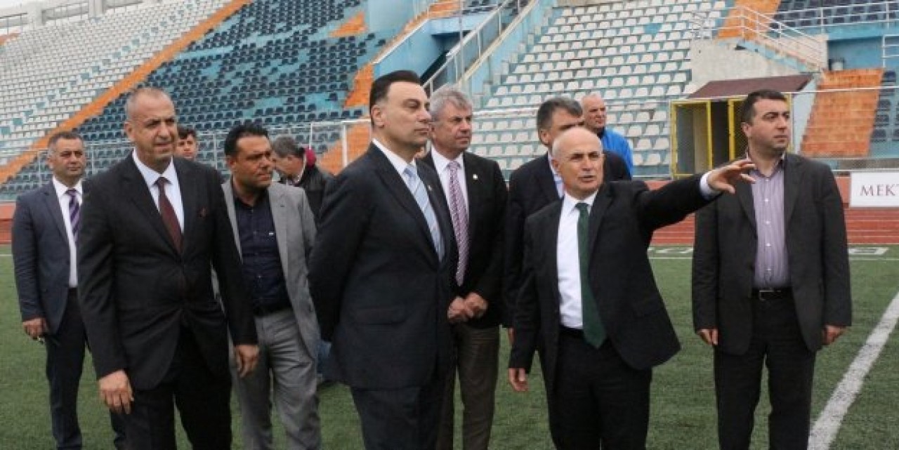 Akgün, Galatasaray başkan adayı Özdoğanı ağırladı