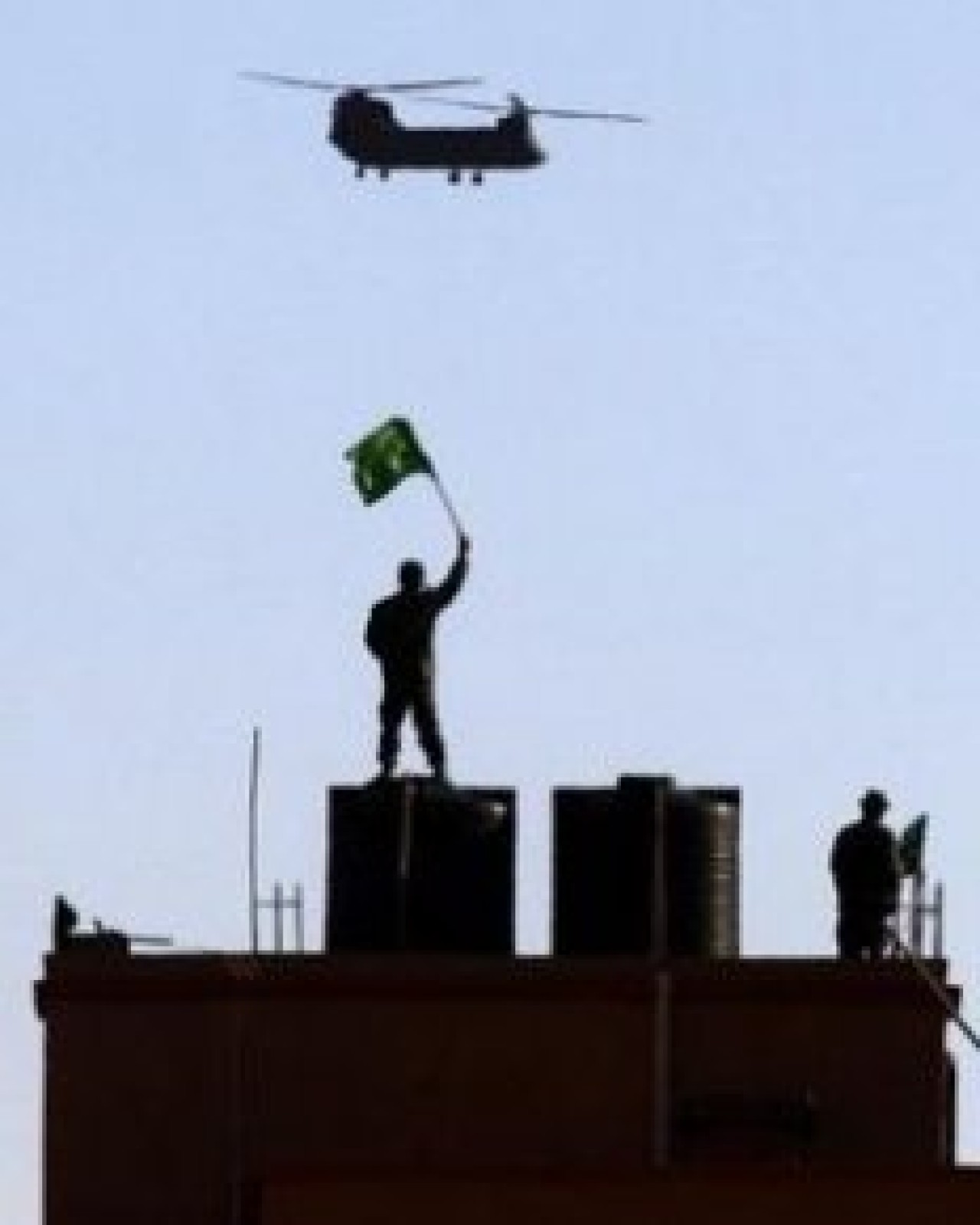 ABD gemileri Akdeniz’de, Libya'da çatışmalar sürüyor