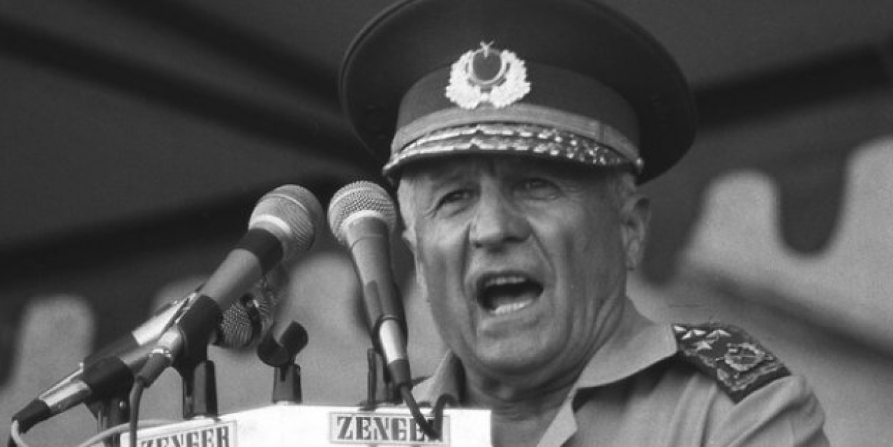 Kenan Evren İngiliz basınında: Küçük düşürücü bir son