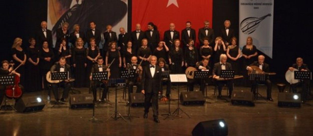 &quot;Sevgimiz İlaç Olsun&quot; konserine büyük ilgi