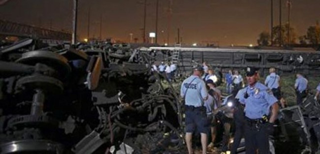 ABDde tren devrildi: 5 ölü