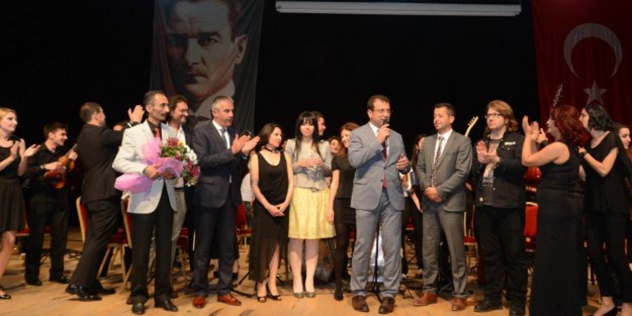 Aşık Veyselin Öğrencilerinden Müthiş Bir Yıl Sonu Gösterisi