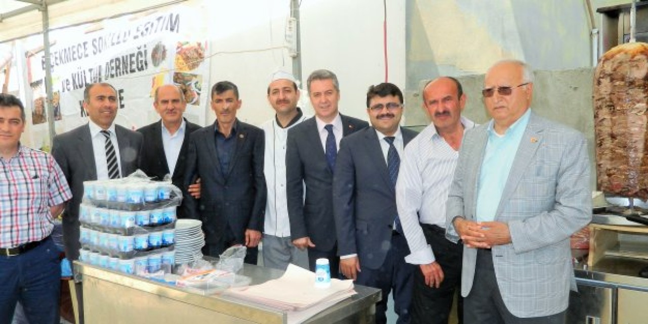 Büyükçekmece de Yurt Öğrencileri Yararına Kermes..