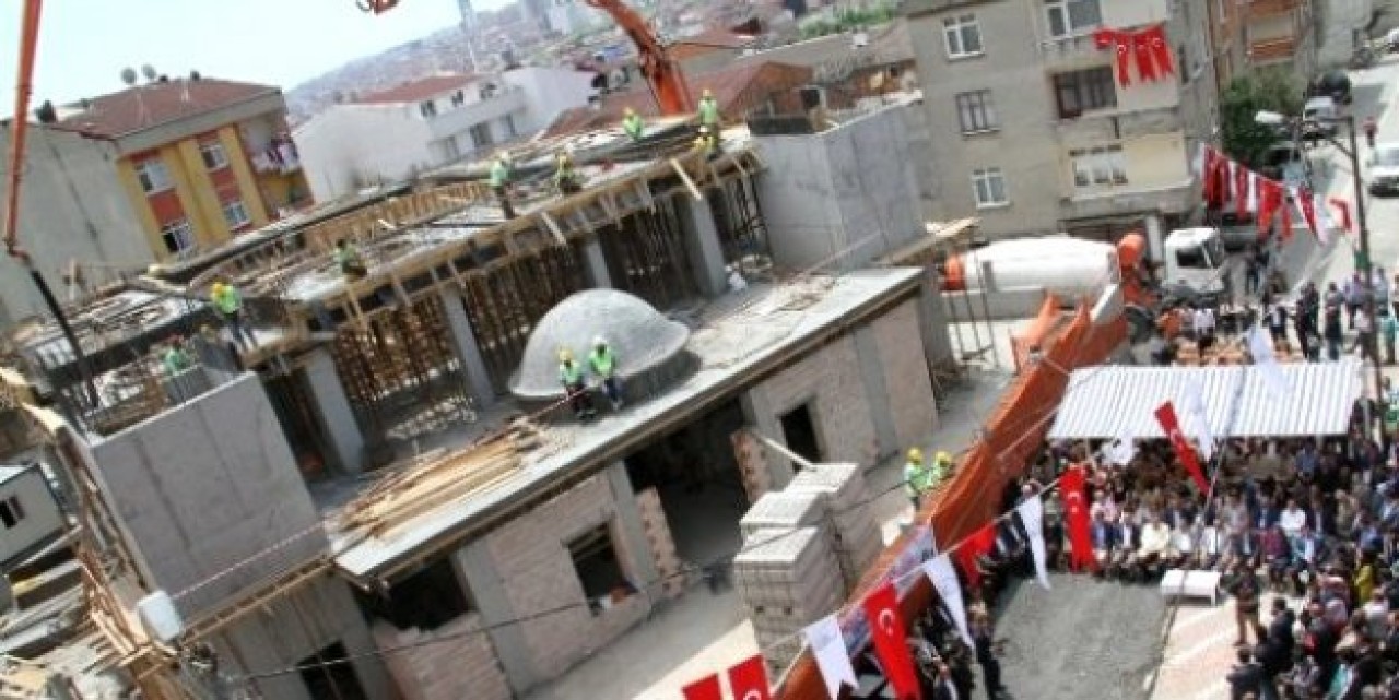 Molla Mahmut Camiinin Temeli Törenle Atıldı