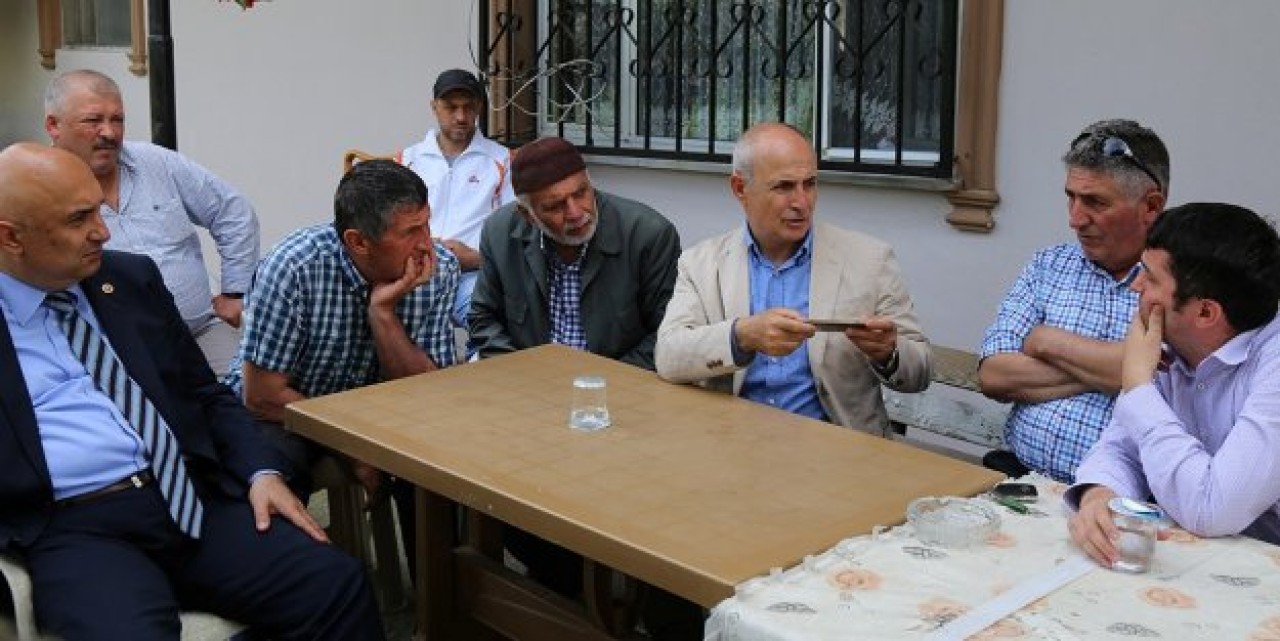 Özer ailesine taziye ziyareti