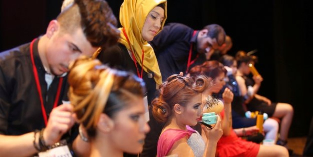 KUAFÖRLERDEN BÜYÜK YARIŞ