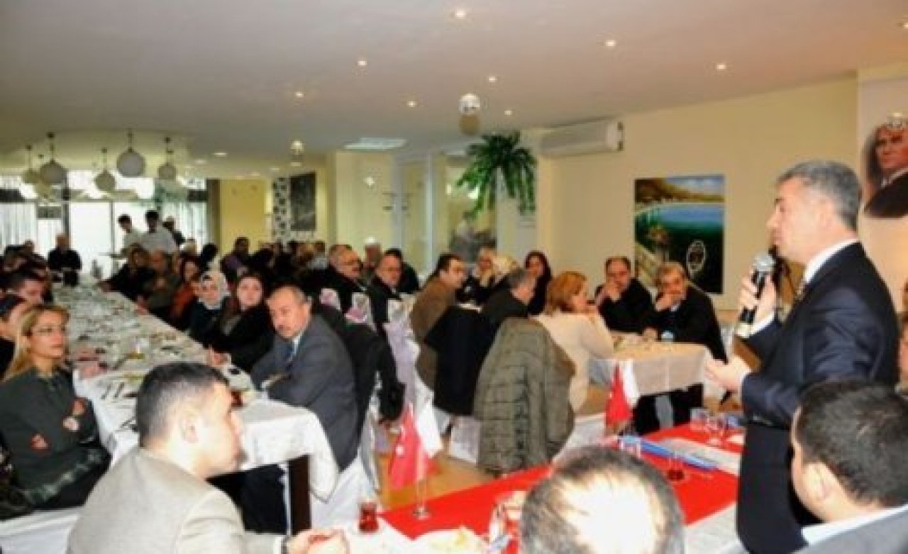 Mahalle meclisleri sürüyor