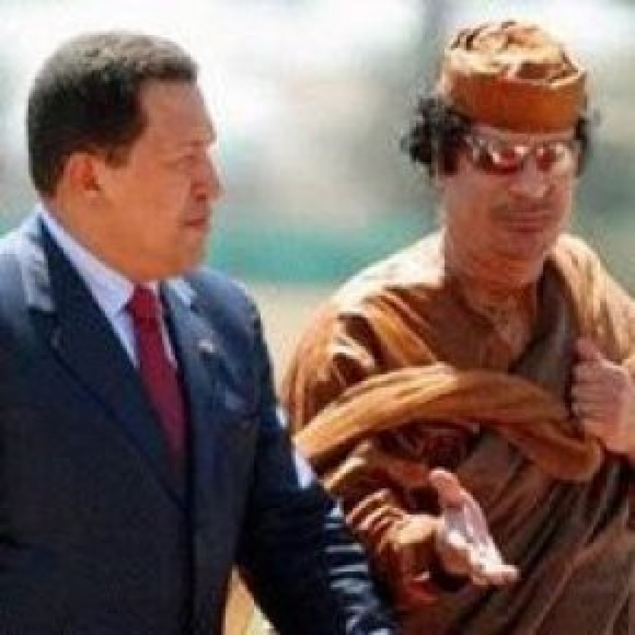 Kaddafi, Chavez'in barış planını kabul etti