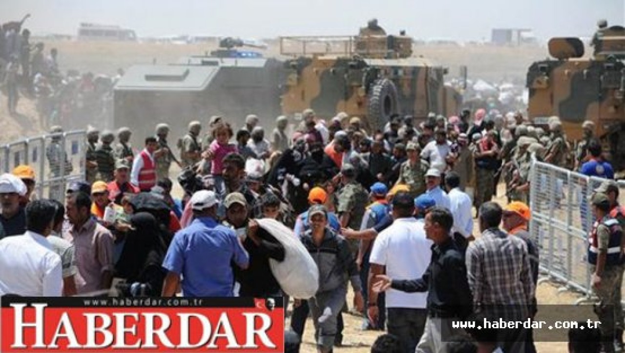 Akçakale sınırında bekleyen 3 bin Suriyeliye izin çıktı