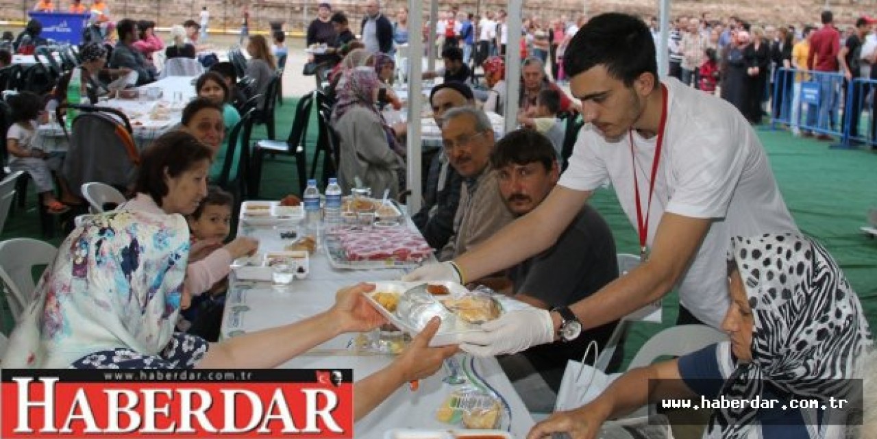 BAKIRKÖYLÜ GENÇLERDEN ÖRNEK DAVRANIŞ