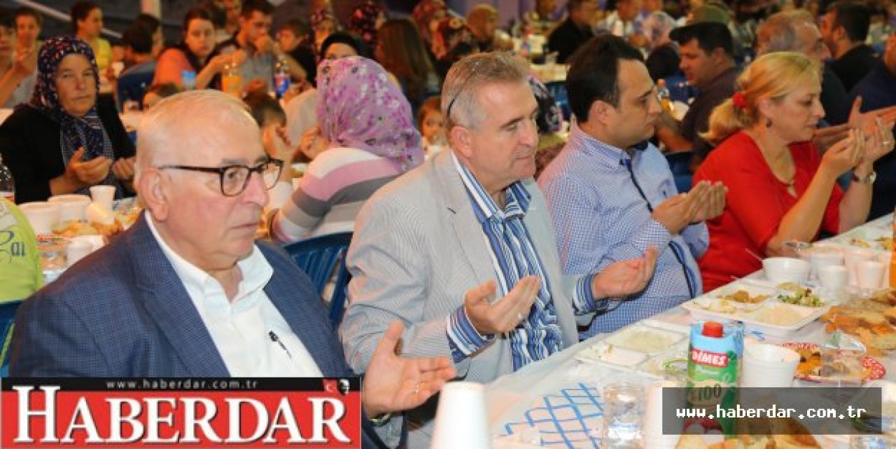 Çatalca Belediyesi Yazlıkköy Mahallesini İftarda Buluşturdu