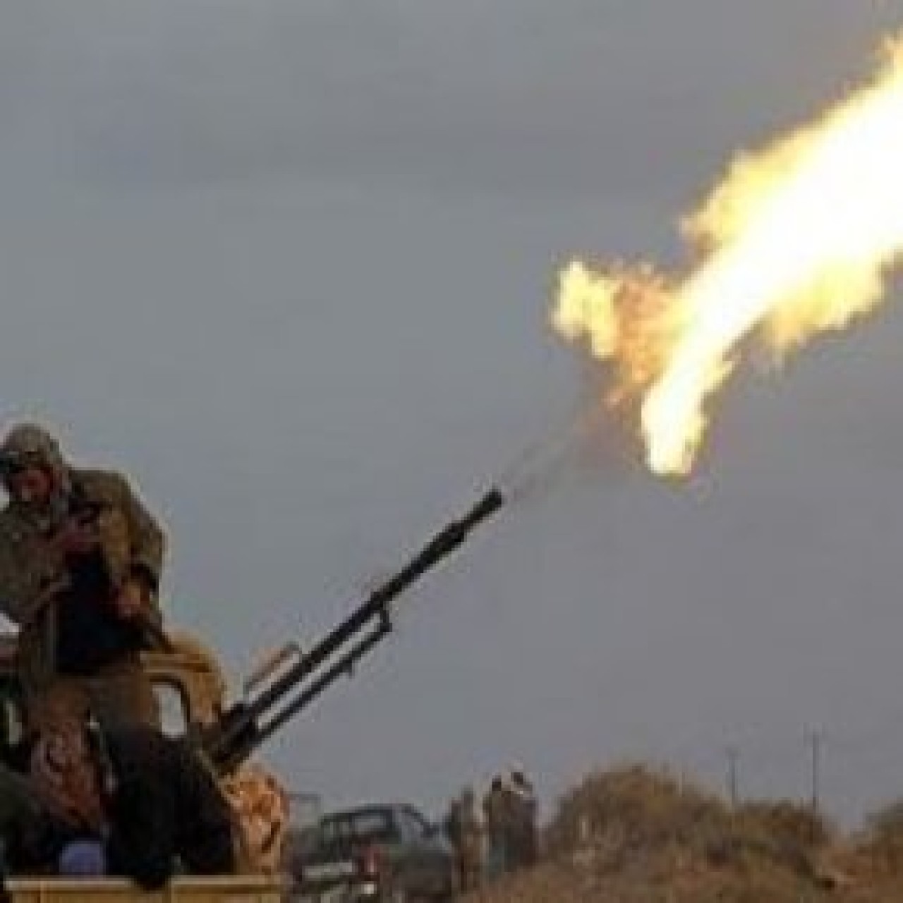 Libya’da karışıklık sürerken Kaddafi istila uyarısı yaptı