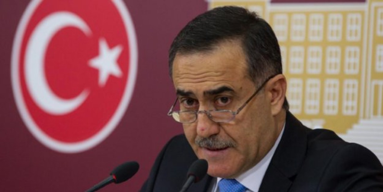 CHPden İstifa Eden Özkes, MHPye Göz Kırptı