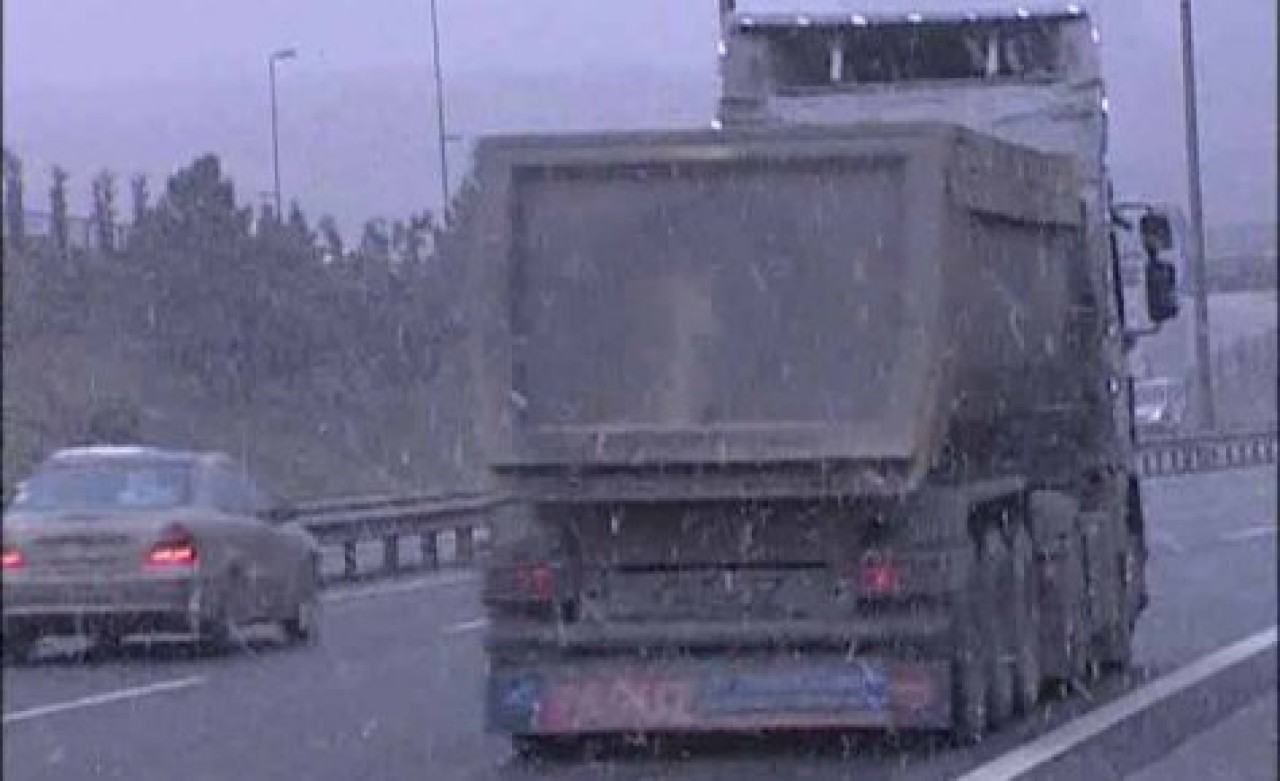 Beklenen kar İstanbul'a geldi