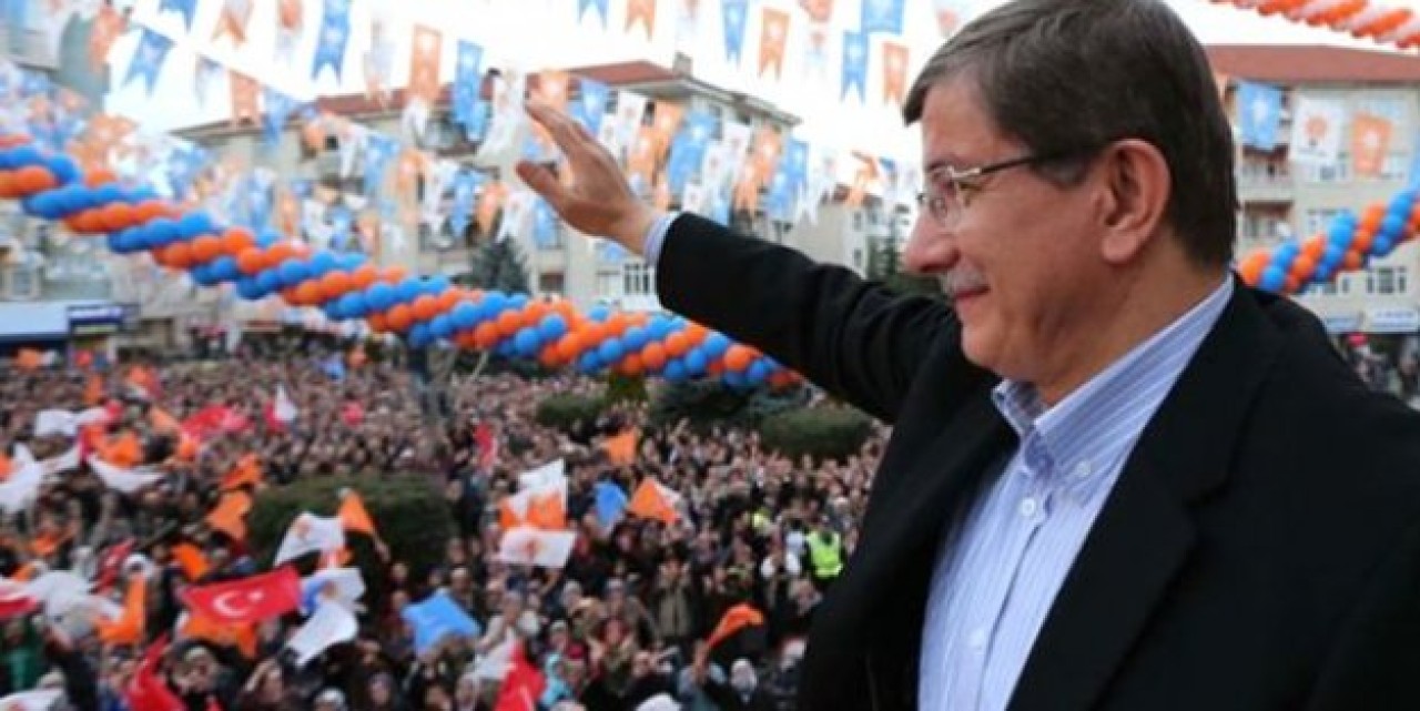 AK Partide Seçim Sloganı İstikrara Oy Verin Olacak