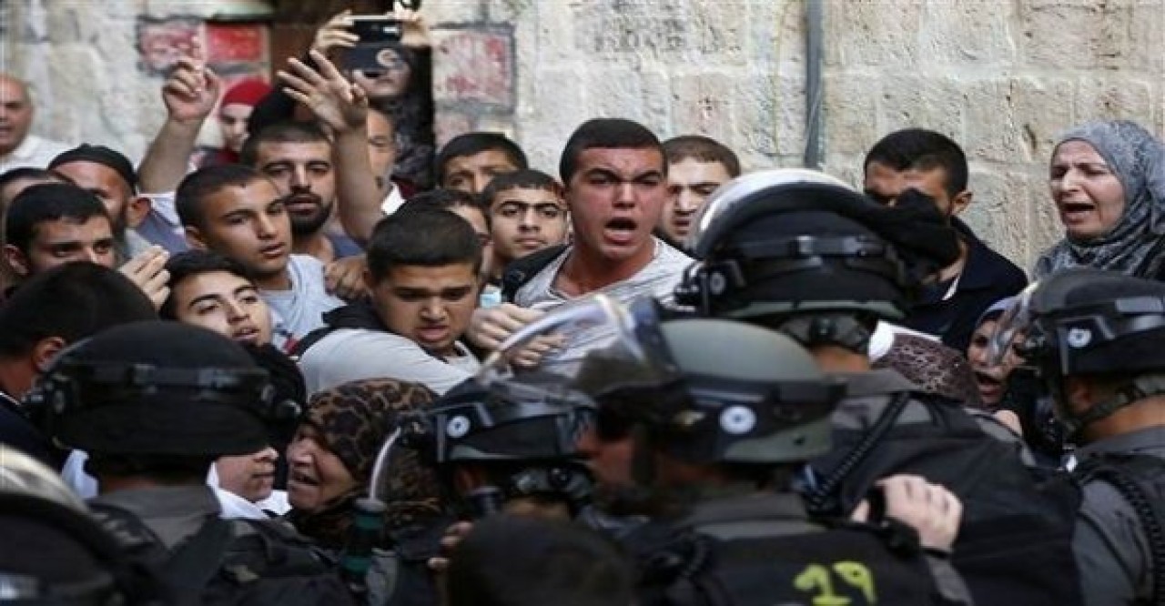 İsrailden Mescid-i Aksaya baskın