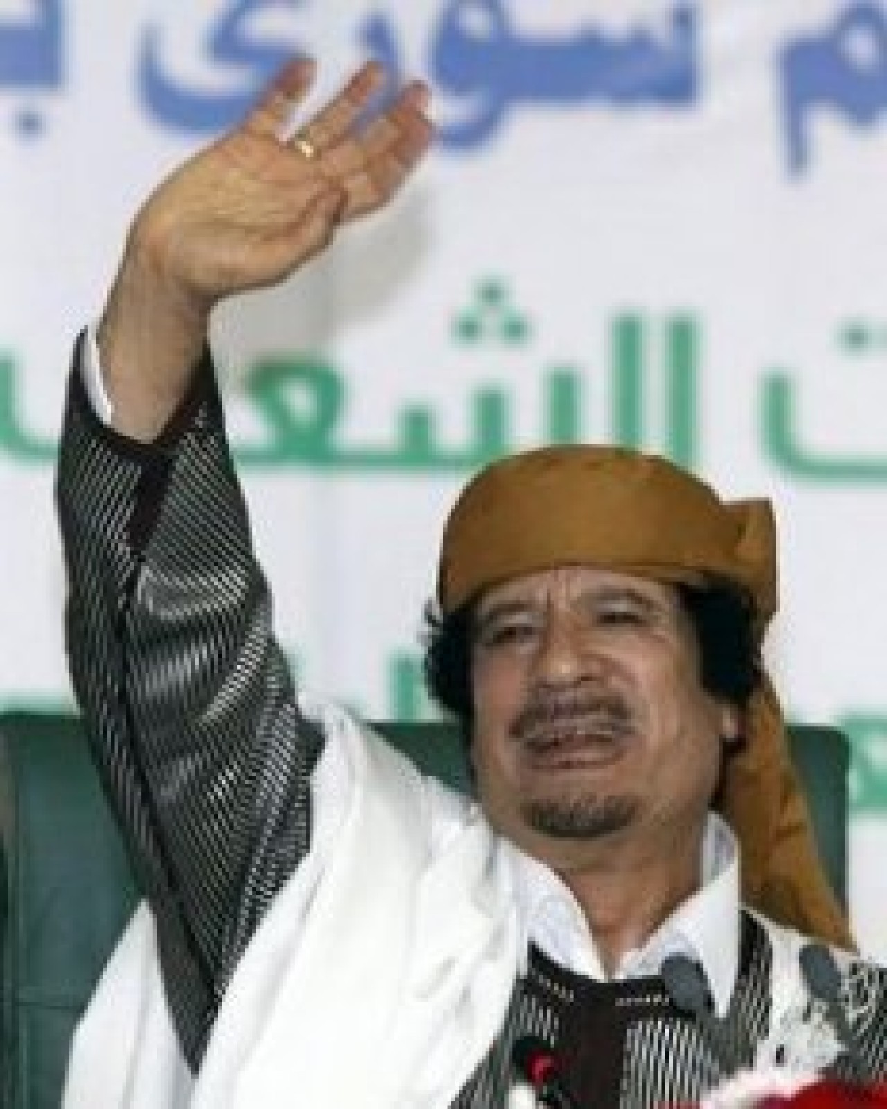 Kaddafi Mısır'a kaçtı iddiası