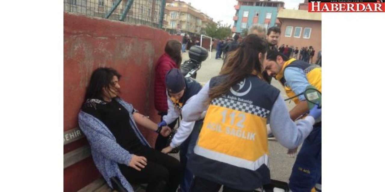 Sandık Başında AK Parti-HDPli Kavgası! Polis Müdahale Etti