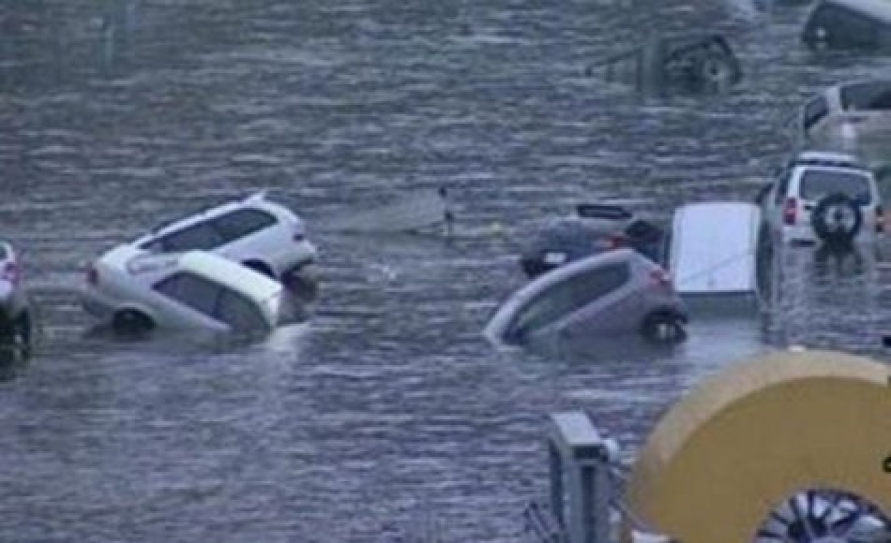 Japonya 8.9'a sallandı