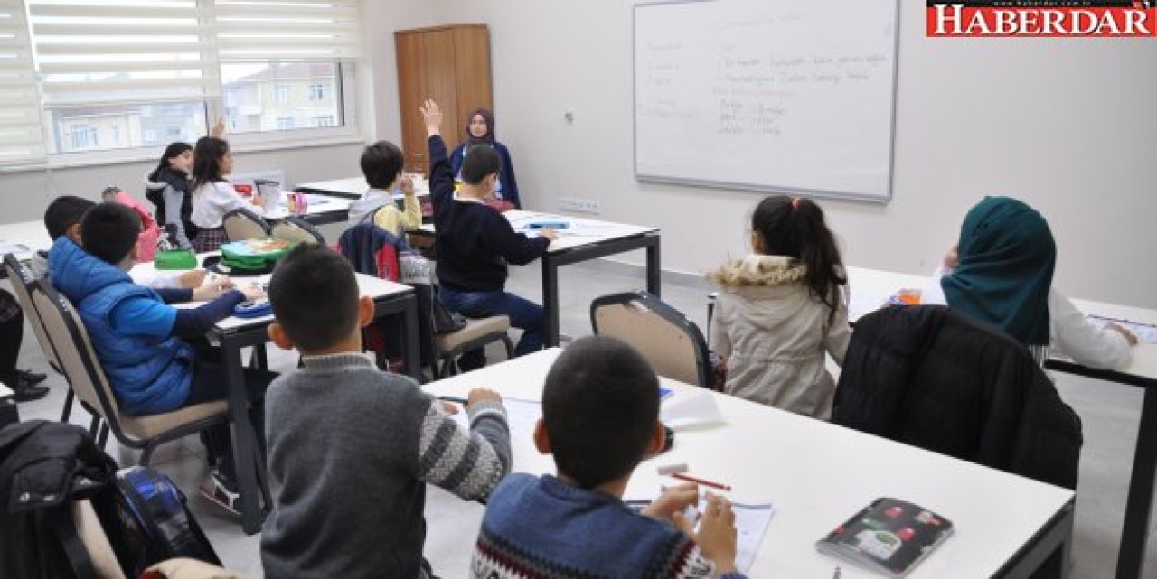 Pendik Belediyesi öğrencileri TEOGa hazırlıyor