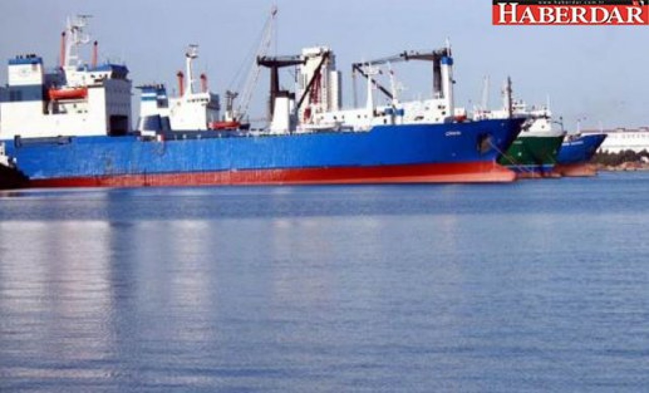 Rus bandıralı gemilere izin verilmiyor