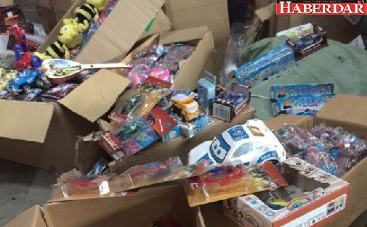 Esenyurtta &quot;Kaçak Oyuncak&quot; Operasyonu
