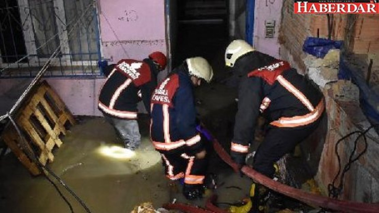 Patladı sokağı su bastı