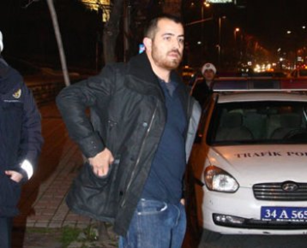 Defne Joy Foster'in kocasına şok