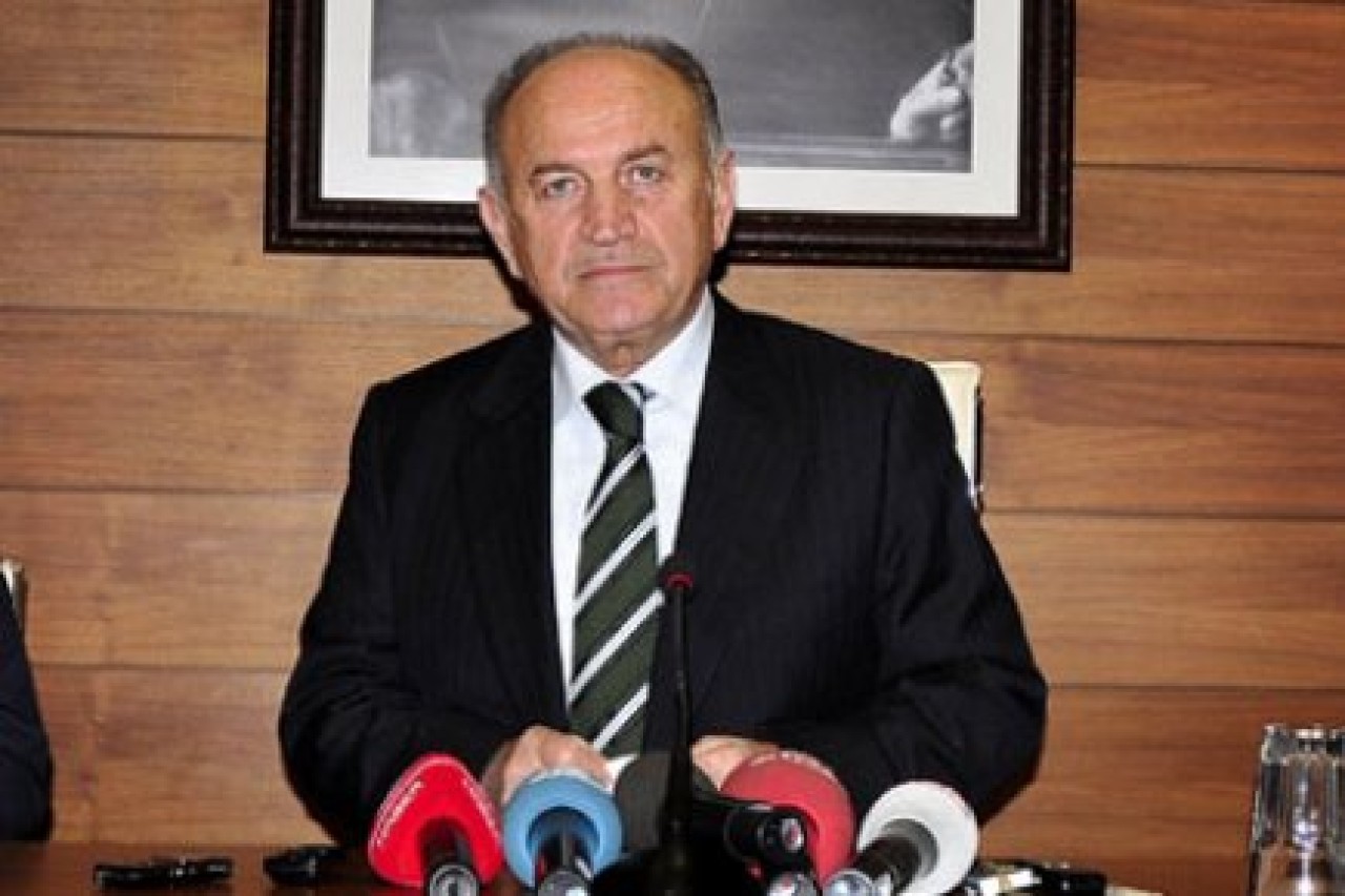 Büyükşehirden kaç bürokrat istifa etti?