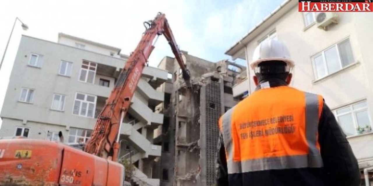 Büyükçekmecede Kaçak Yapılar Yıkılıyor