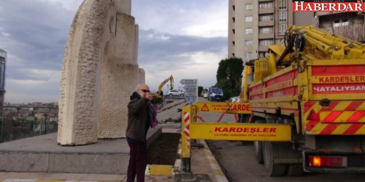 Mehmet Aksoyun ikinci heykeli de kaldırıldı