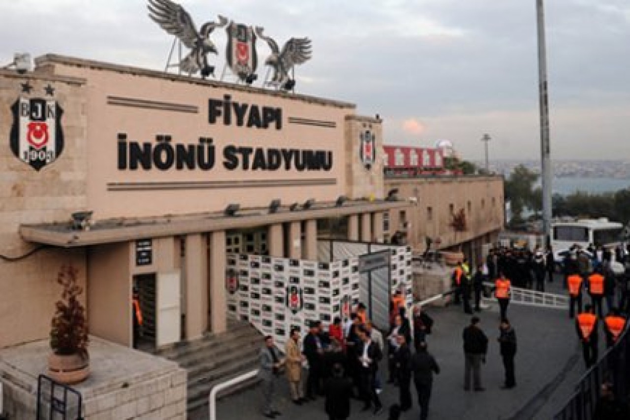 BJK'ya Bakan'dan kötü haber