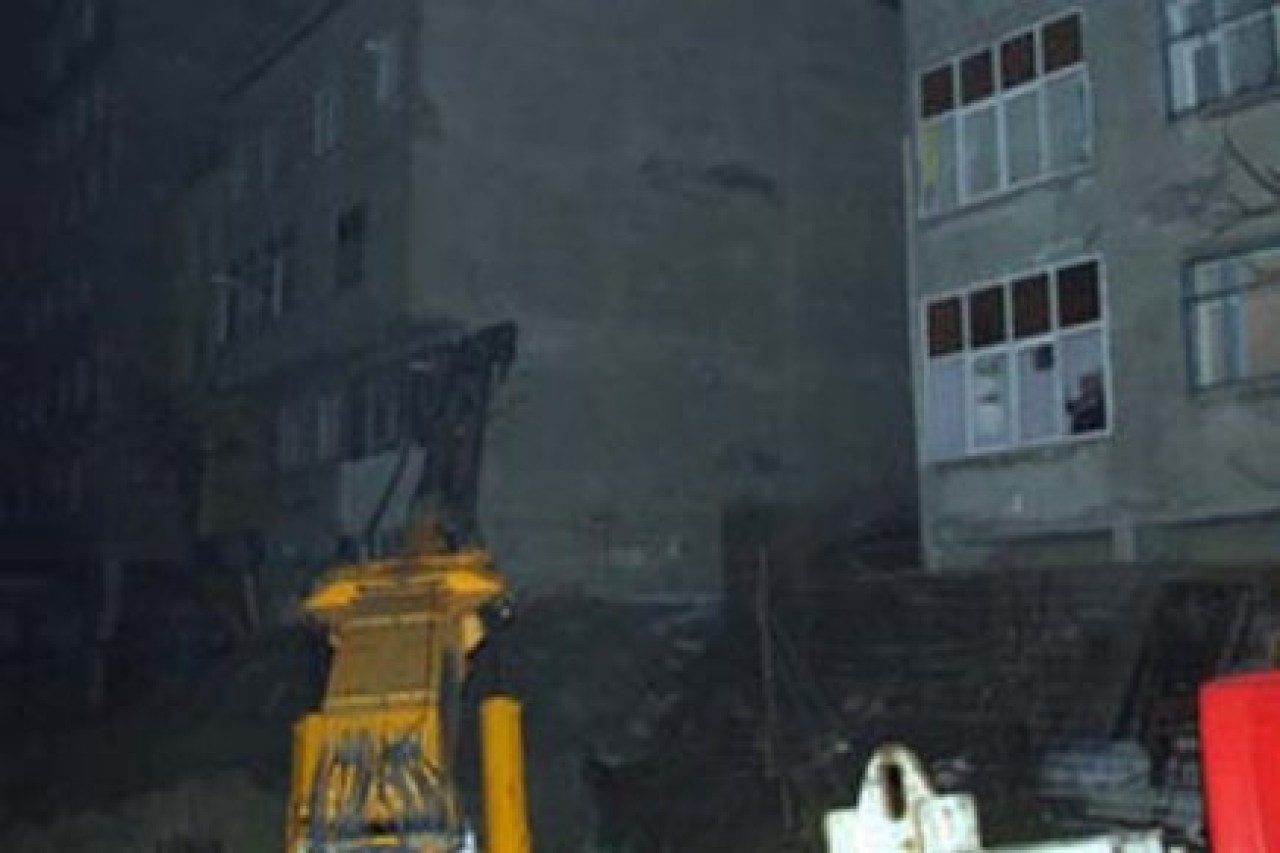 3 binada çökme tehlikesi