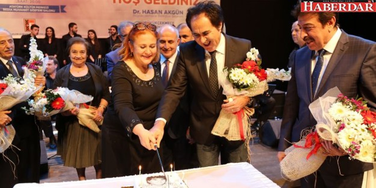 Türk Halk Müziği’nin 3 çınarı Büyükçekmece’de buluştu