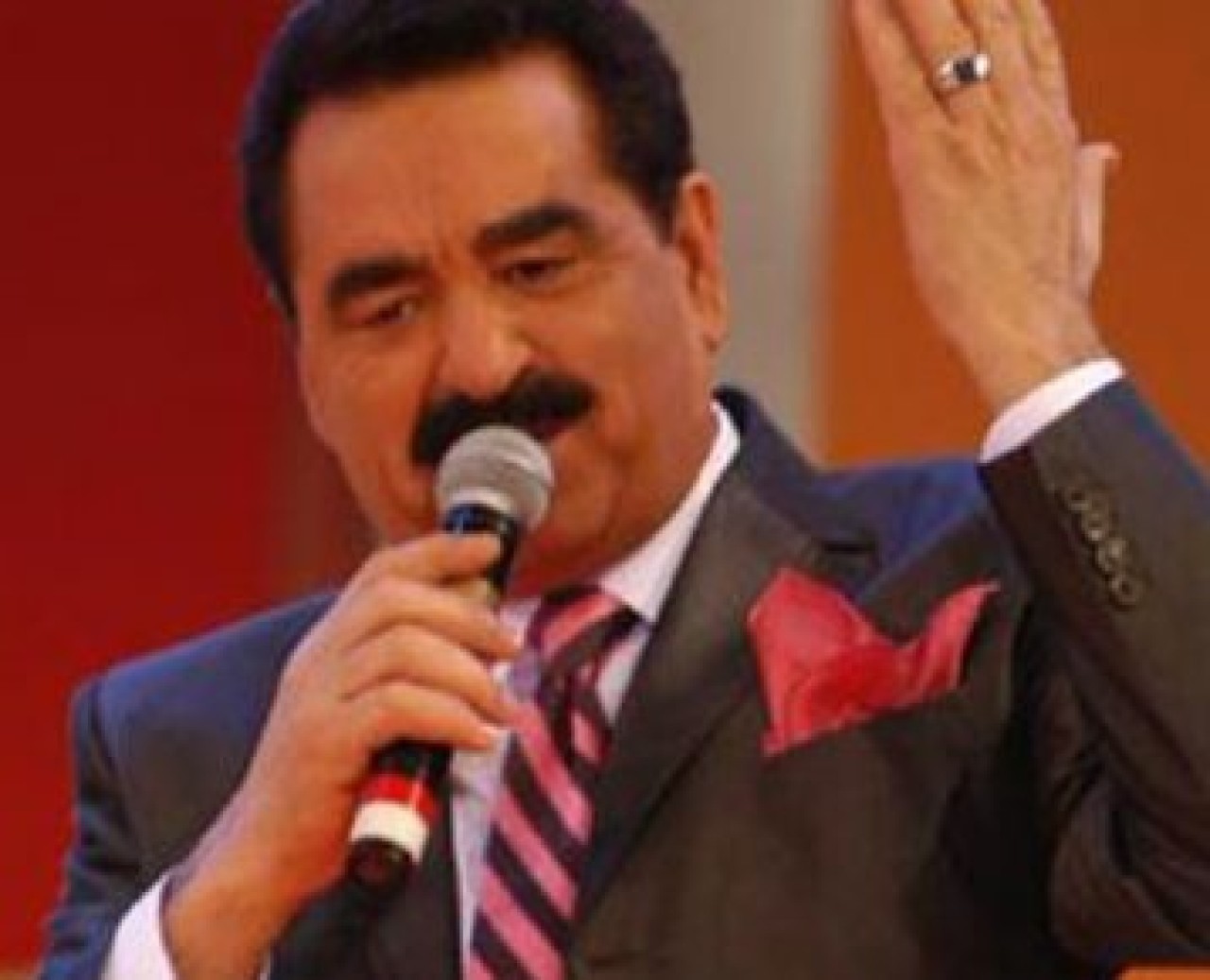 İstanbul Valisi'nden Tatlıses açıklaması