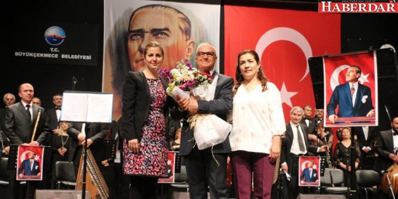 &quot;Atatürk ve Şarkılar&quot; konserine yoğun ilgi