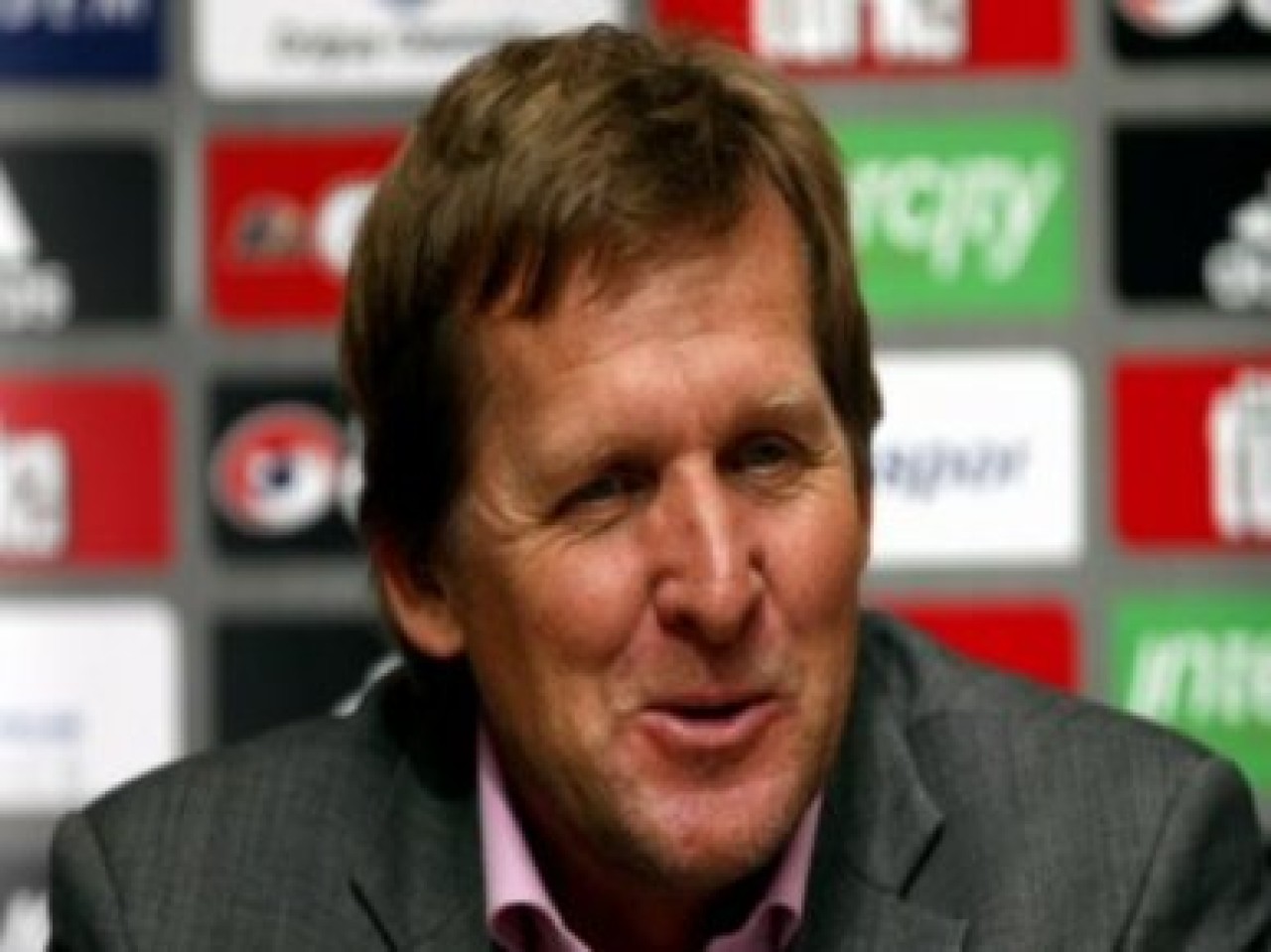 Bernd Schuster istifa etti