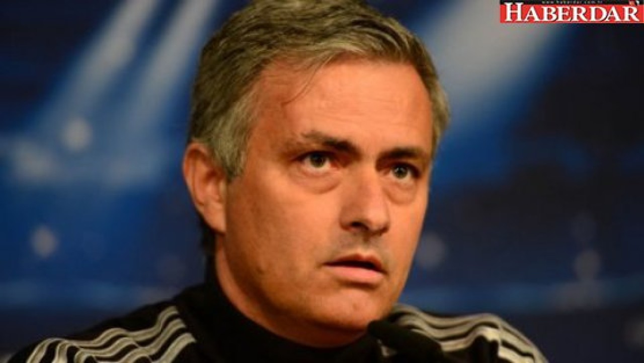 Aziz Yıldırım Mourinhonun peşinde