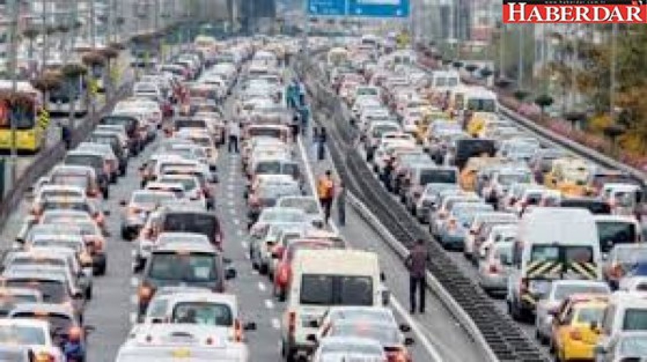 İstanbulda trafik işkencesi başladı!