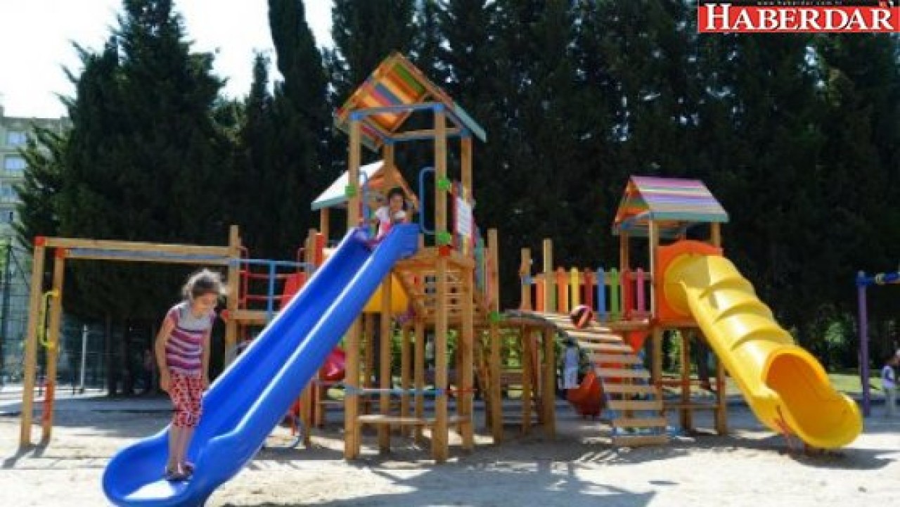 Beylikdüzünde parklar rengarenk