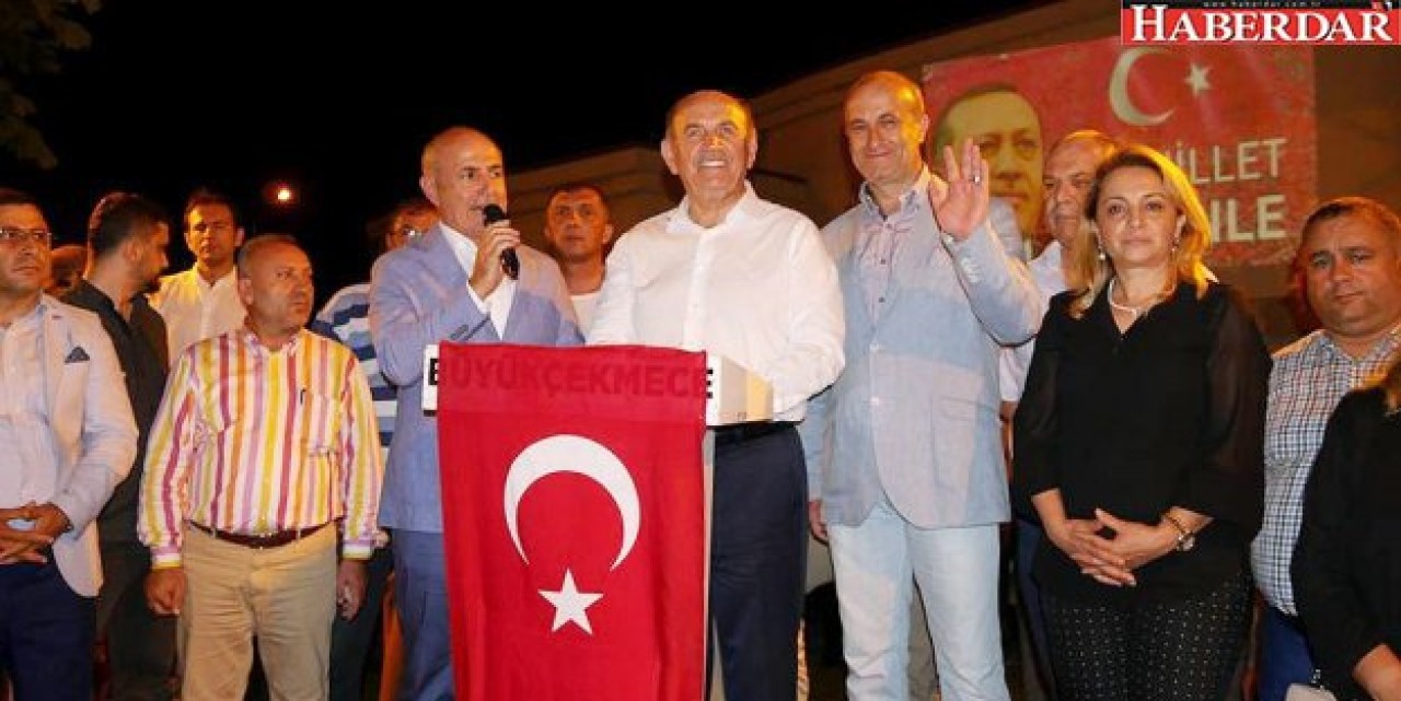 Büyükçekmeceden tüm dünyaya demokrasi dersi!